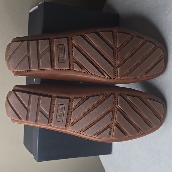 NIB Tommy Hilfiger Amile Color:Cognac Sz 10.5 - Picture 7 of 8